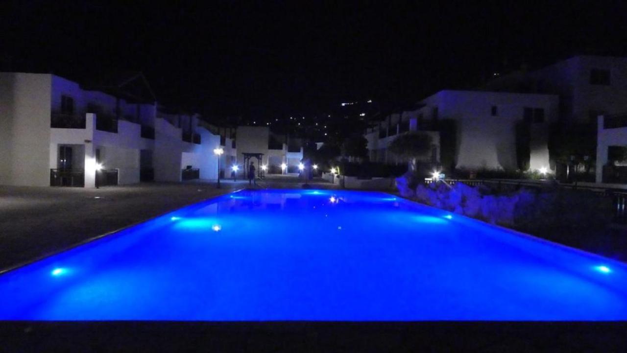 Pleasantly Furnished Apartment B201 With Large Terrace, Wi-Fi & Android Tv Pegeia Exterior foto
