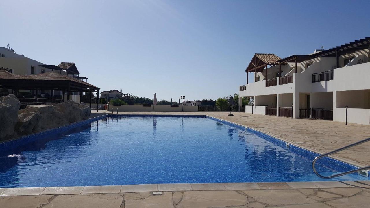 Pleasantly Furnished Apartment B201 With Large Terrace, Wi-Fi & Android Tv Pegeia Exterior foto
