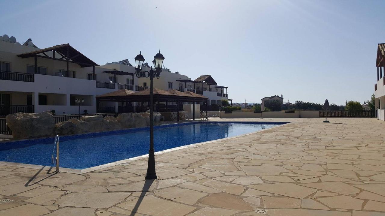 Pleasantly Furnished Apartment B201 With Large Terrace, Wi-Fi & Android Tv Pegeia Exterior foto
